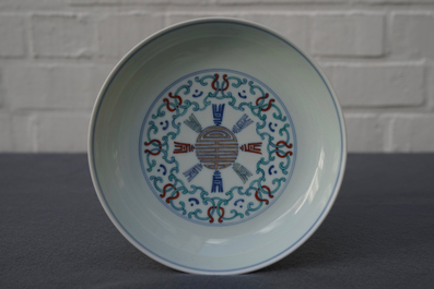 A Chinese doucai 'Shou' plate, Yongzheng mark, 19/20th C.